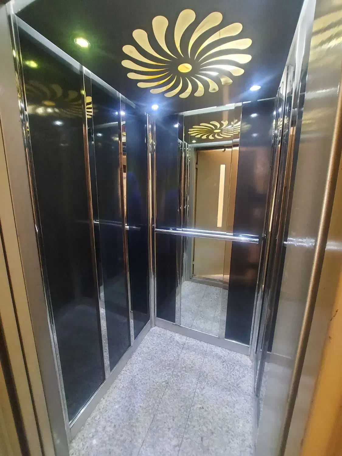 ۷۴متر۲خواب فول امکانات خوش نقشه و شیک/خ۲ نیروهوایی