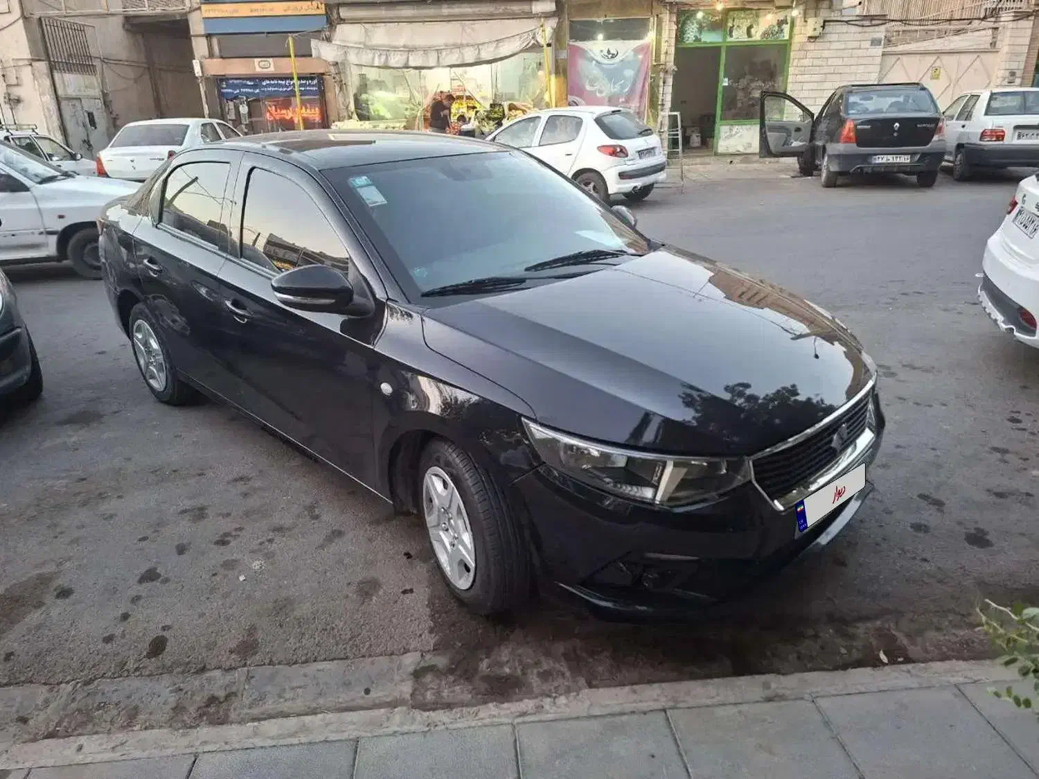 تاراV1 پنج دنده|خودرو سواری و وانت|قم, سراجه (۱۵ خرداد)|دیوار