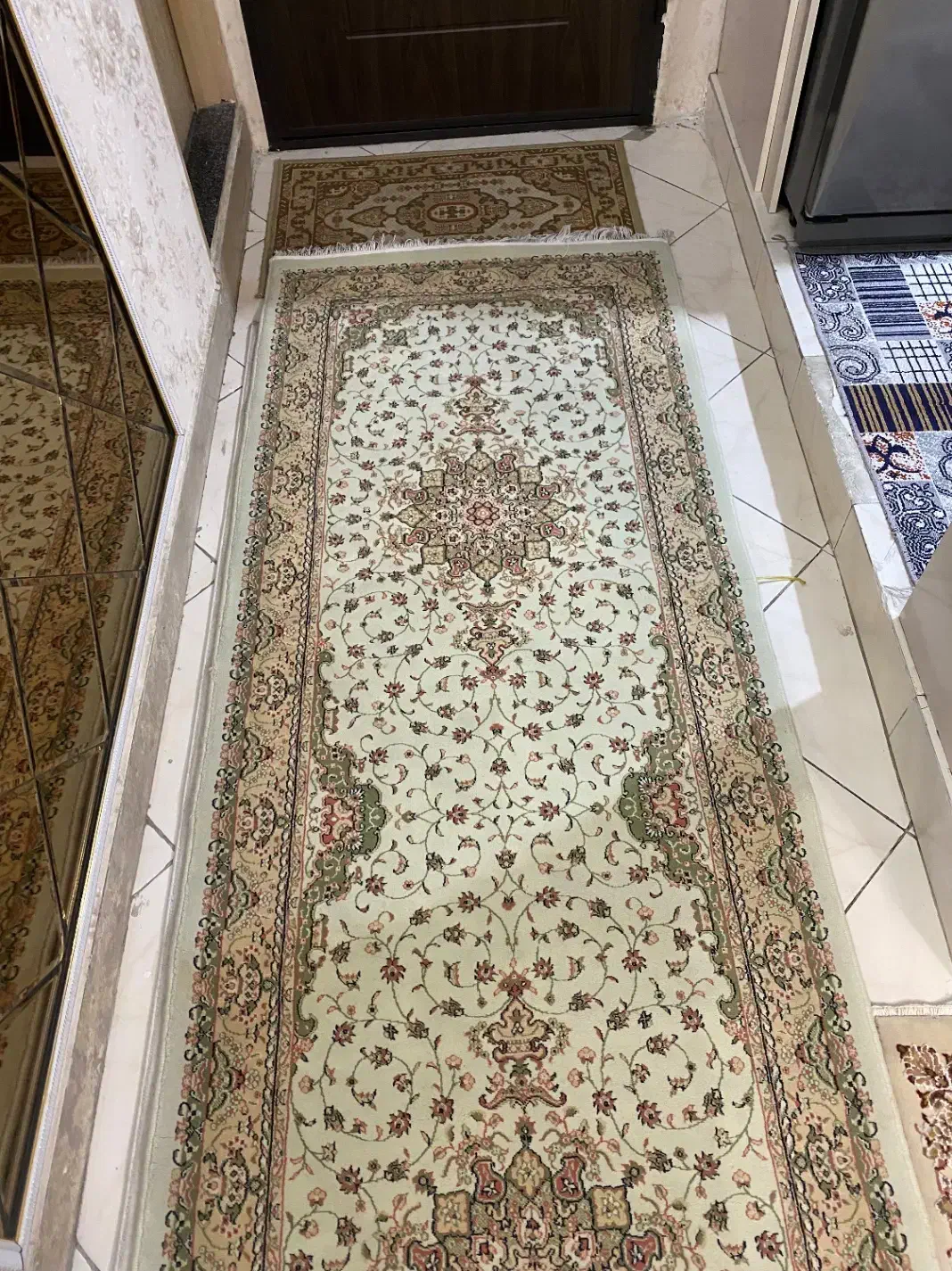 قالیچه کناره ۲۲۰در یک|فرش|ری, اقدسیه|دیوار