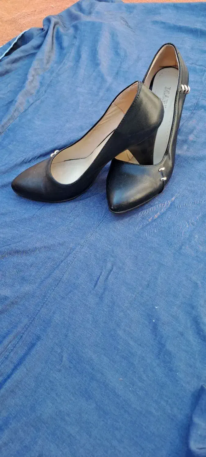 کفش چمن ومجلسی|کیف، کفش، کمربند|تربت جام, تیپ ۳۸ زرهی تربت جام|دیوار