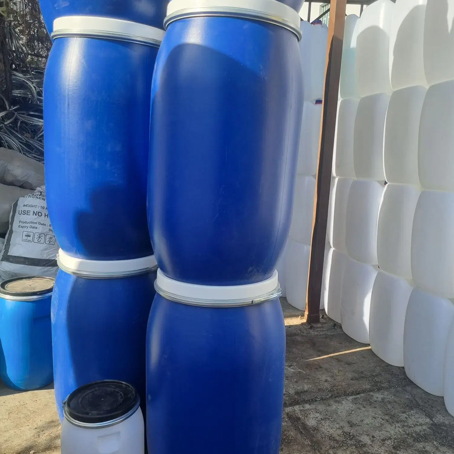 گالن 70 لیتری آبی سفید|عمده‌فروشی|فین, |دیوار