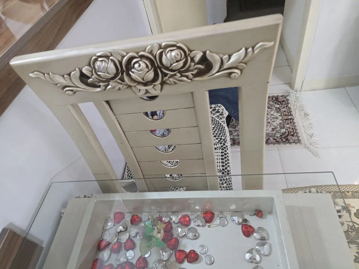 میز نهارخوری دو نفره|میز و صندلی غذاخوری|اندیشه, اندیشه فاز ۱|دیوار