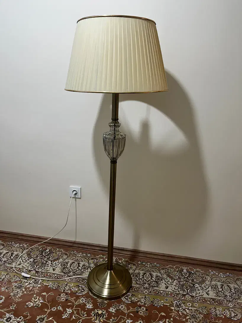 اباژور|چراغ خواب و آباژور|خسروشاه, |دیوار