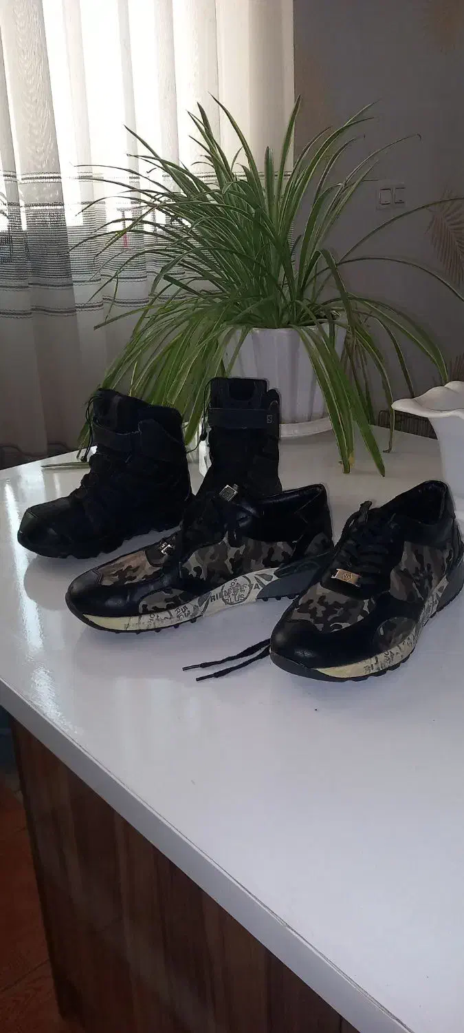 نیم بوت سالومون ویک جفت کفش اسنیکرمارک فیلیپ اصل|کیف، کفش، کمربند|فردیس, شهرک شهید حسینی|دیوار