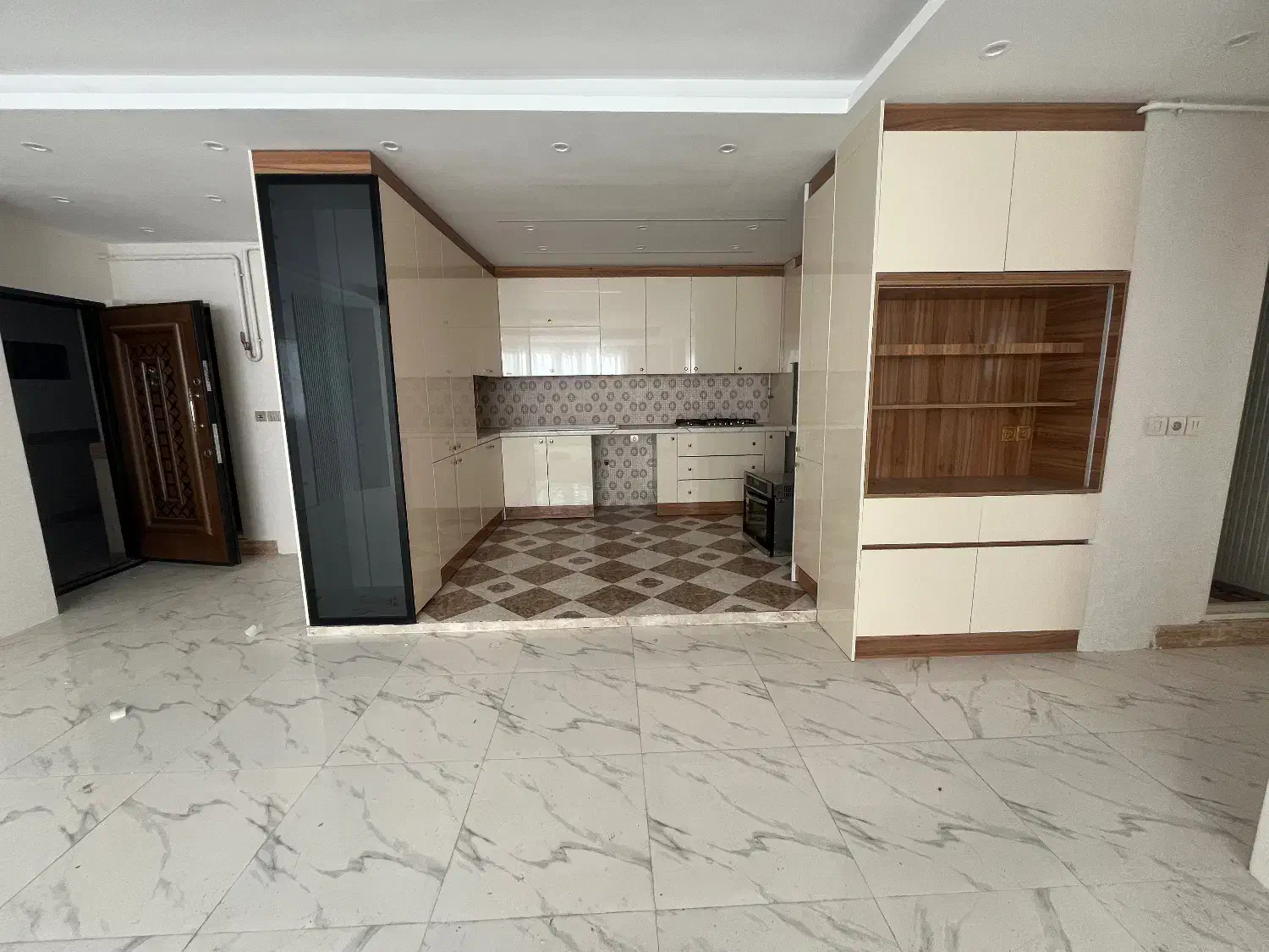 ۱۱۵ متر دو خواب کیلید نخورده در طالقانی شمالی|فروش آپارتمان|ابهر, |دیوار