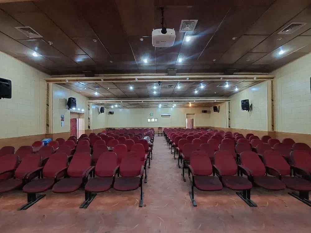 اجاره فضای آموزشی و پلاتو|اجارهٔ کوتاهمدت دفتر کار و فضای آموزشی|کرج, جهانشهر|دیوار