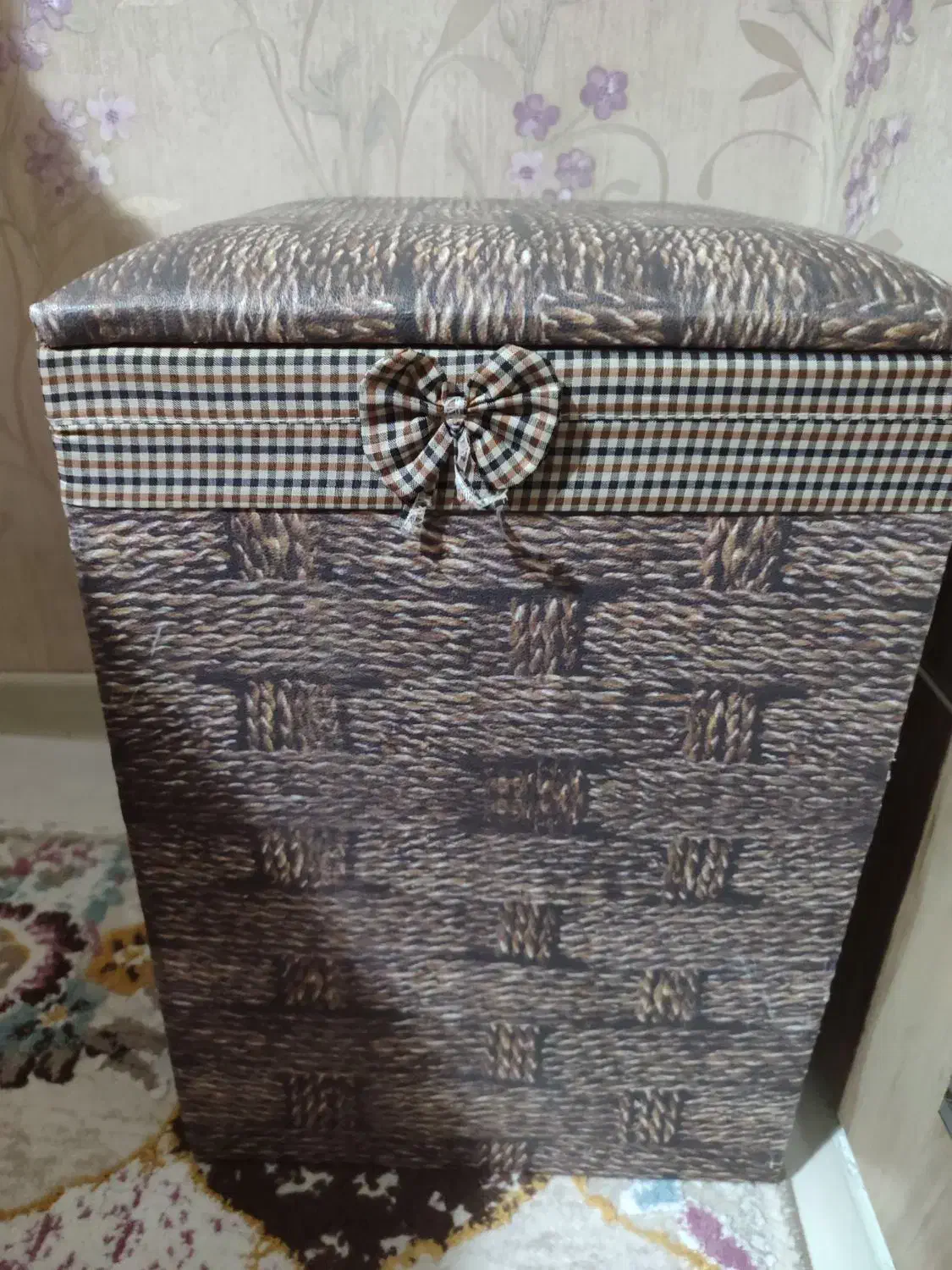 نشیمن زیبا کاملا نو نو|صندلی و نیمکت|صدرا-فارس, فاز ۱|دیوار