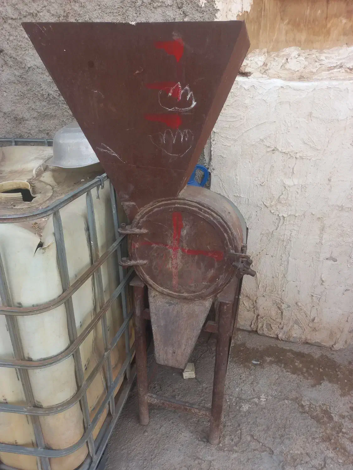 در حد تو انبار مونده کار نکرده|ماشین‌آلات صنعتی|تاکستان, |دیوار