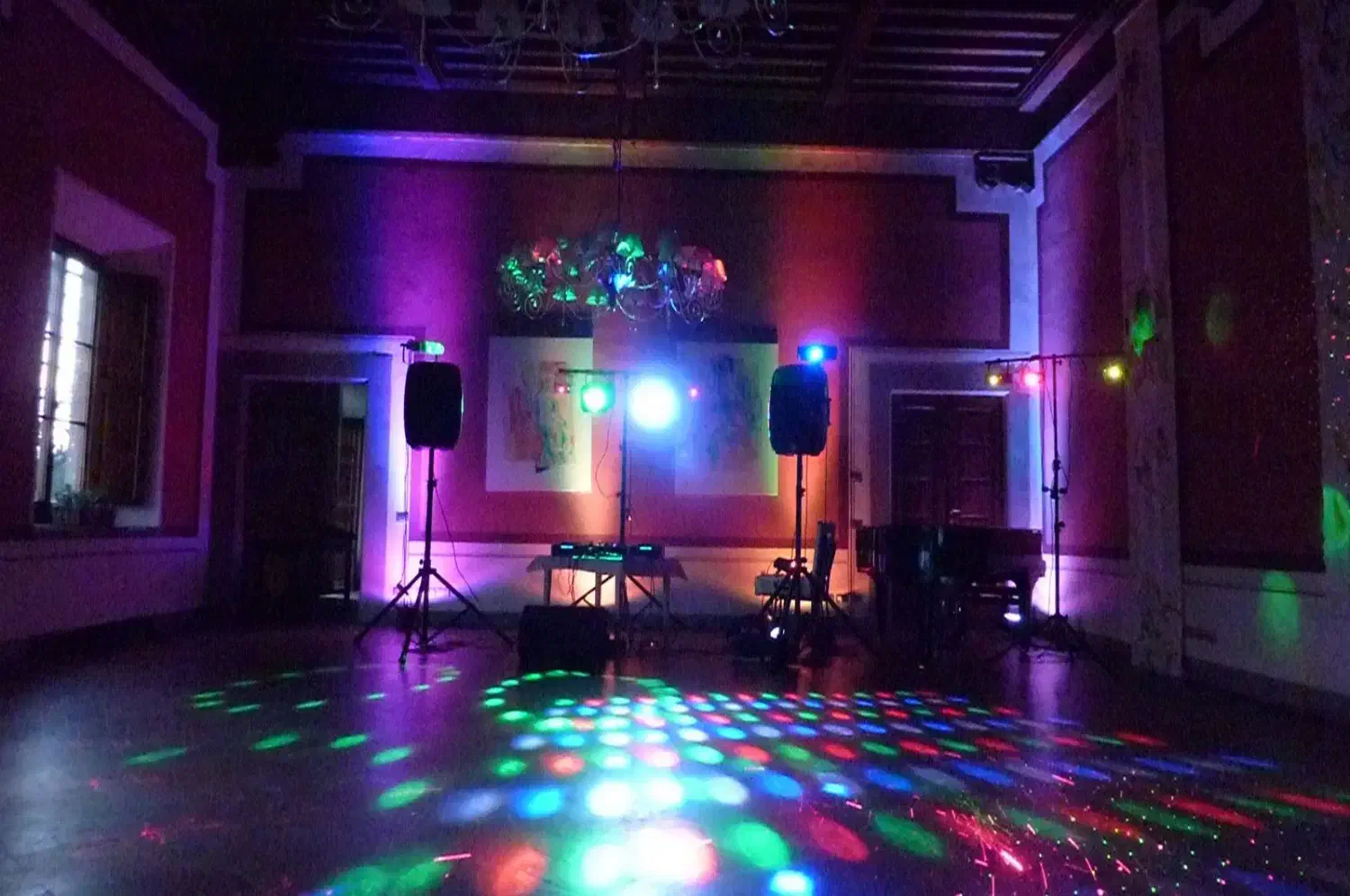 دیجی خانوم از 1میلیون و500 به بالا|خدمات پذیرایی، مراسم|زابل, |دیوار