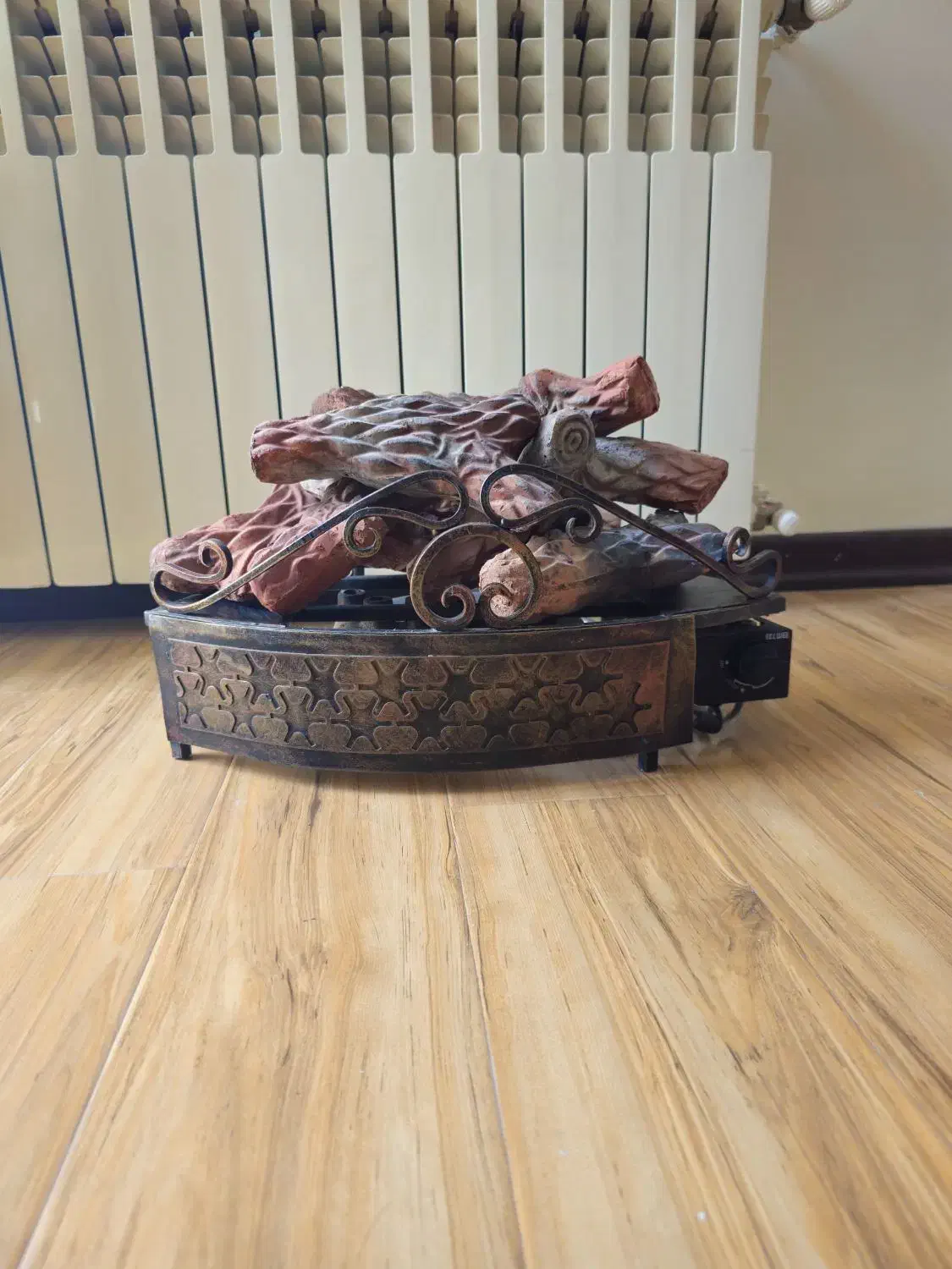 مشعل شومینه همراه با گارد و هیزم|بخاری، هیتر، شومینه|تهران, صادقیه|دیوار