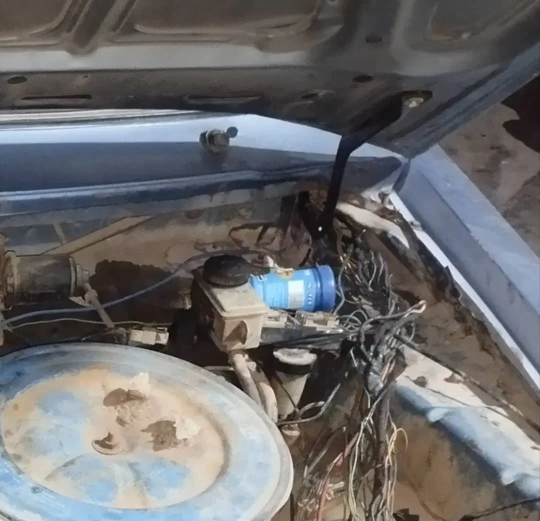 مزدا  ۱۶۰۰مدل ۱۳۷۲|خودرو سواری و وانت|بهبهان, |دیوار