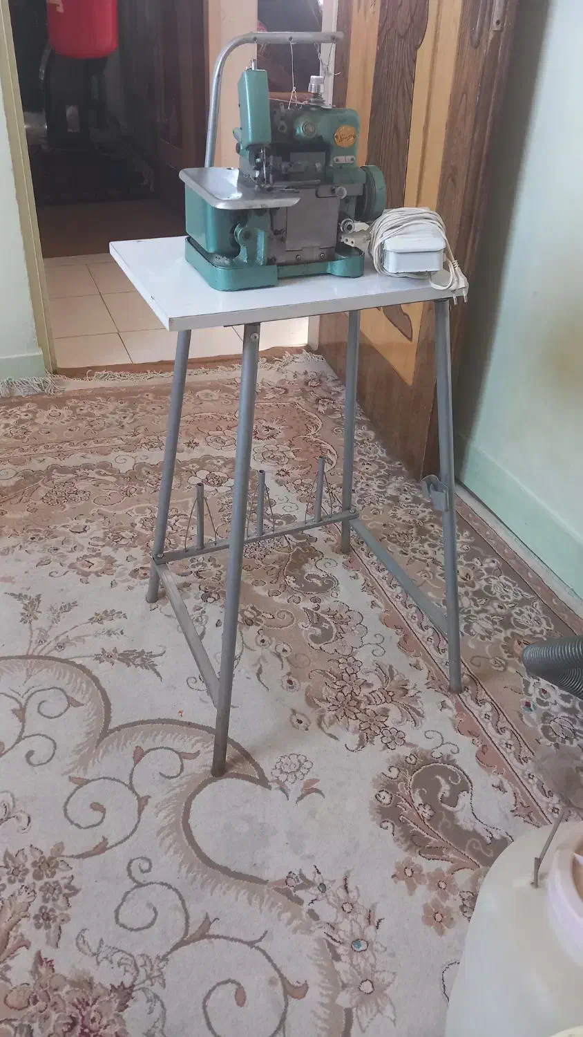 سردوز|چرخ خیاطی و ریسندگی|فولادشهر, C1|دیوار