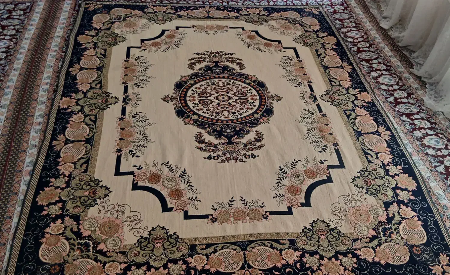 روفرشی مخمل دو رو سرمه ای، نه متری|روفرشی|یزد, |دیوار