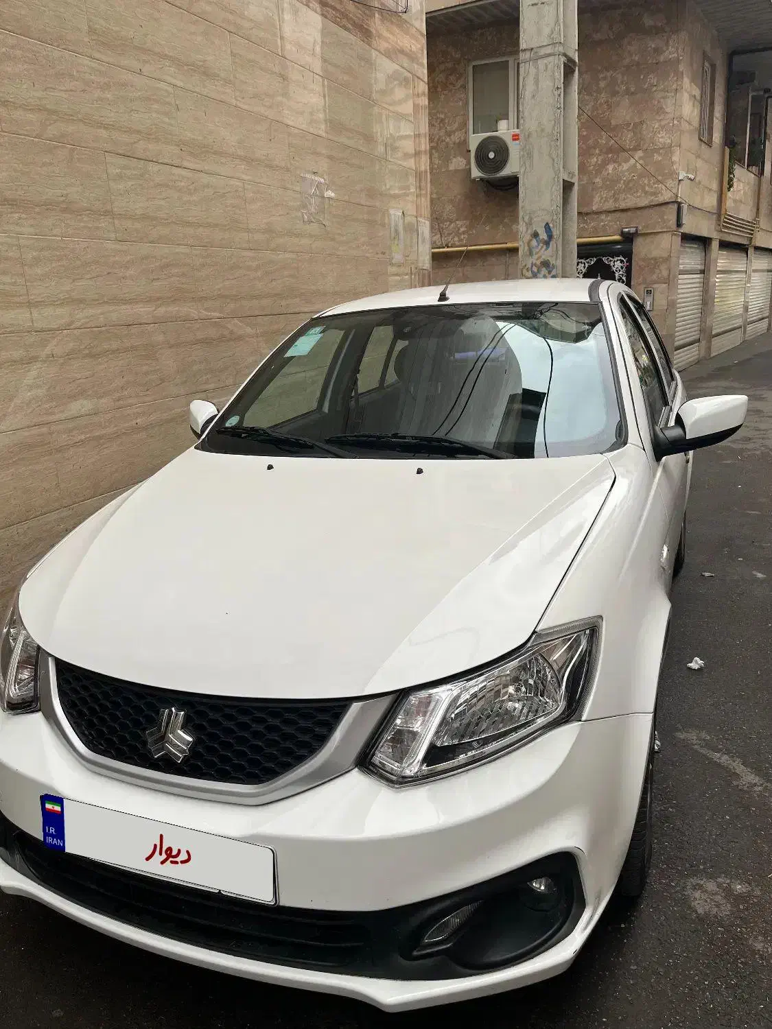 ساینا ۱۴۰۴ کاکرد ۱۲۰۰۰|خودرو سواری و وانت|رشت, یخسازی|دیوار