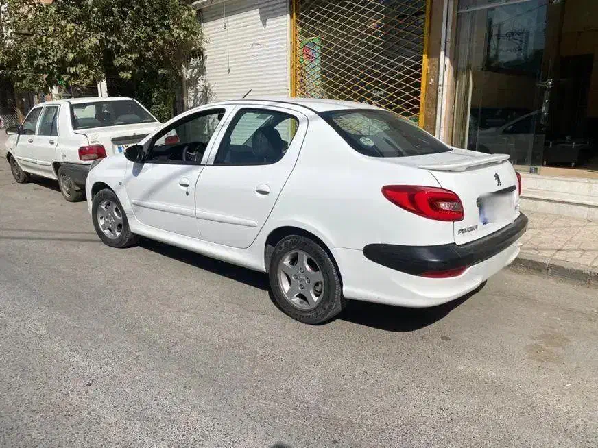 ۲۰۷ صندوقدار مدل۹۸|خودرو سواری و وانت|مشهد, دانشجو|دیوار