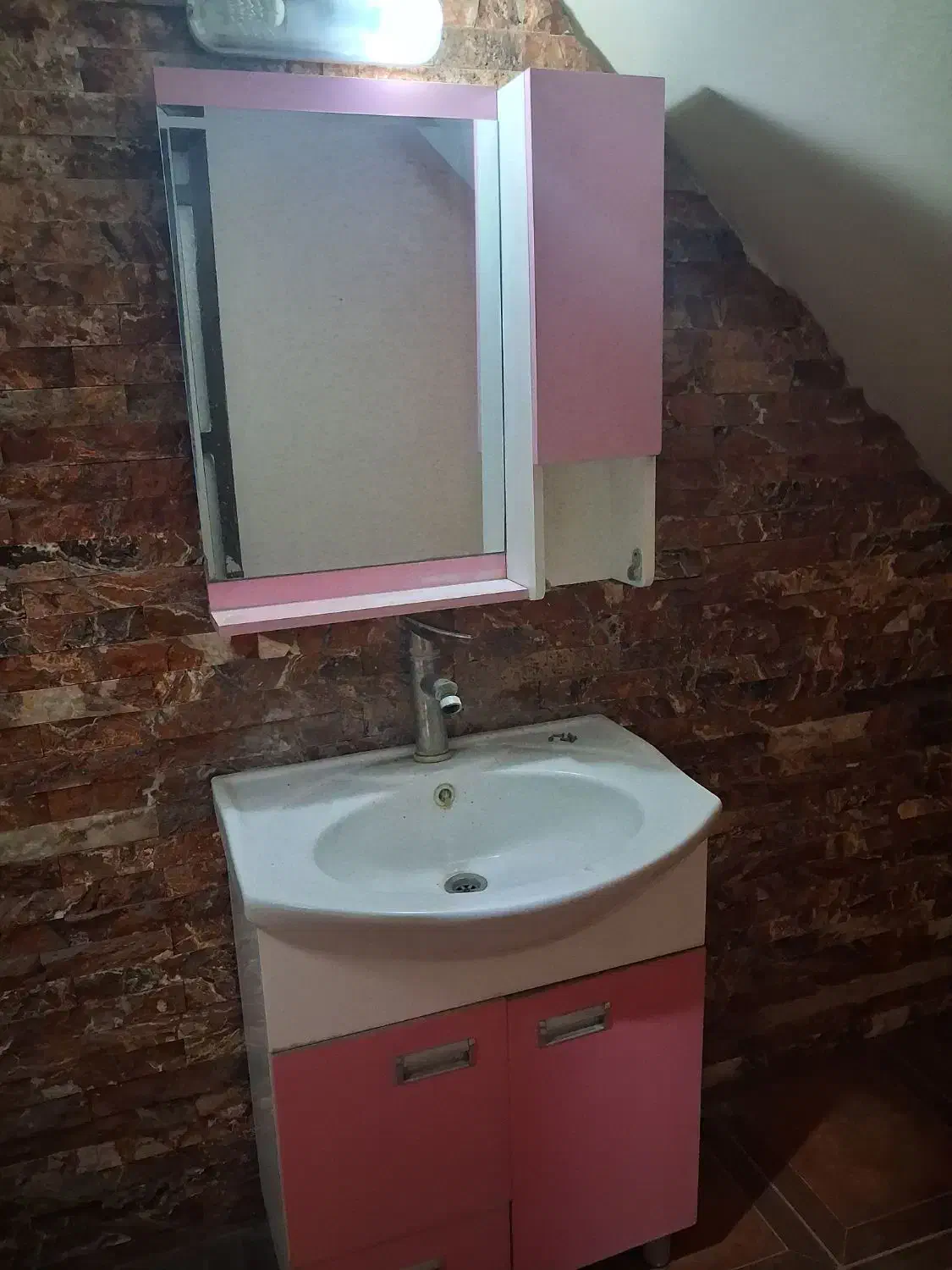 روشویی|لوازم سرویس بهداشتی|پاکدشت, پاکدشت (مامازند)|دیوار