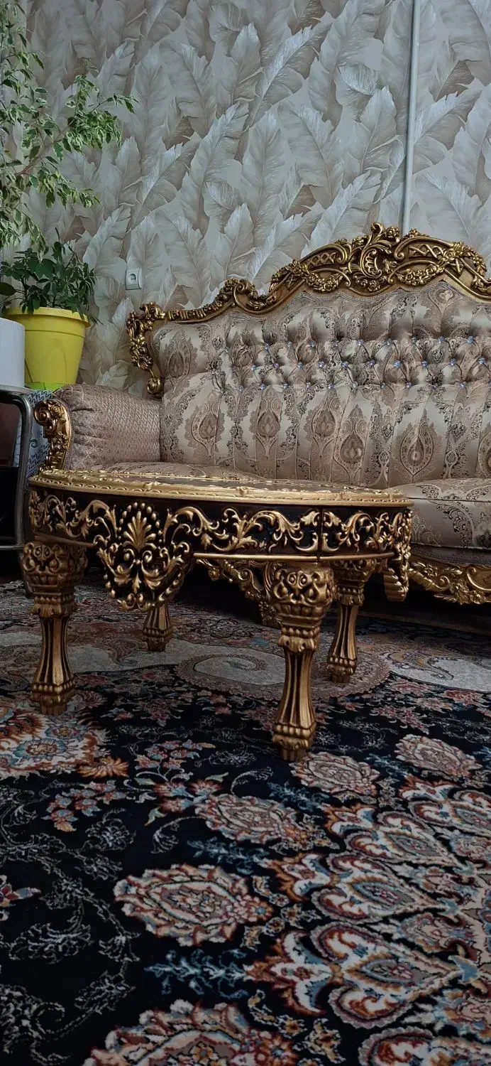مبل سلطنتی ( ۱۰ نفره)|مبلمان خانگی و میز عسلی|مشهد, حجاب (شهرک غرب)|دیوار