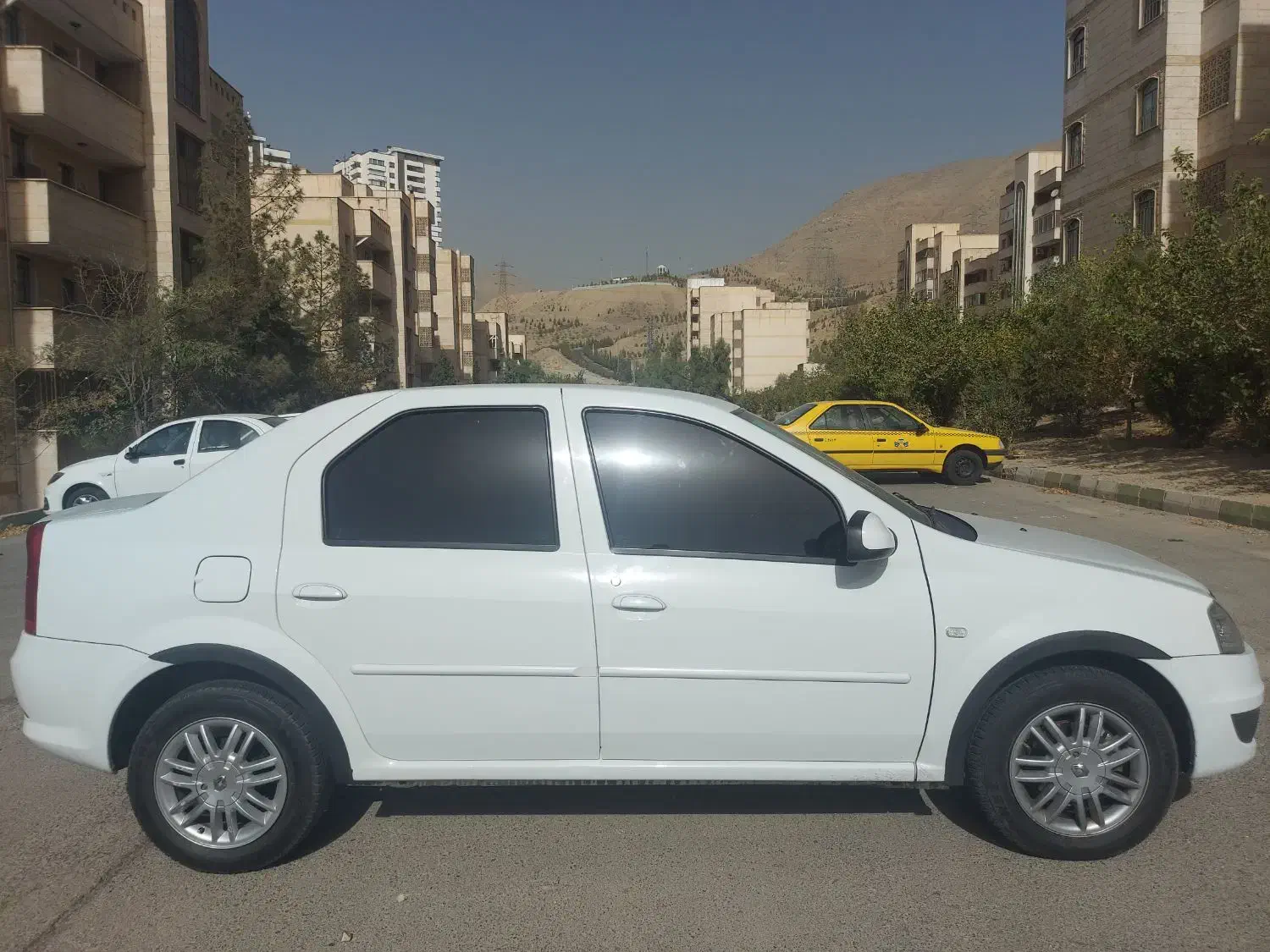 **فروش فوری تندر پلاس اتومات بی رنگ**|خودرو سواری و وانت|تهران, شهرک شهید باقری|دیوار