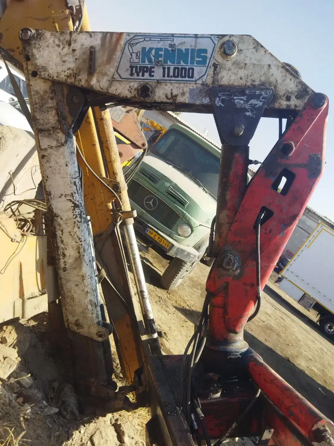 جرثقیل|ماشین‌آلات صنعتی|مشهد, رباط طرق|دیوار