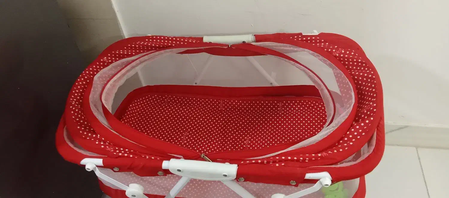 گهواره تاشو|تخت و صندلی بچه|مشهد, کوی دروی|دیوار