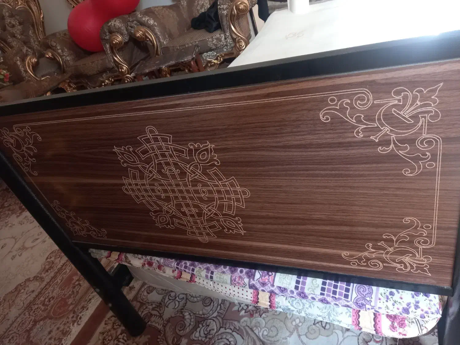 تخت یک نفره فلزی با کفی چوبی|تخت و سرویس خواب|فولادشهر, B6|دیوار