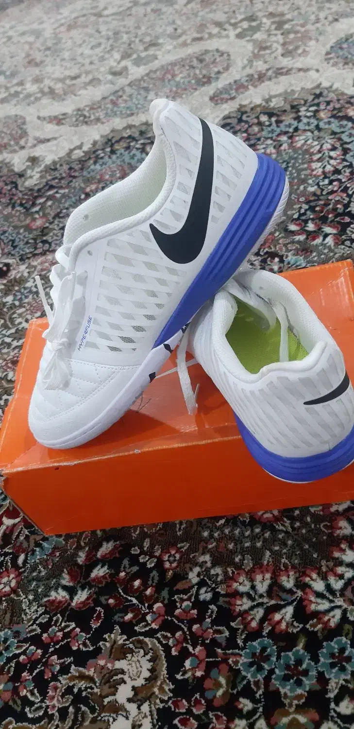 کفش ورزشی نو|کیف، کفش، کمربند|اهواز, سپیدار|دیوار