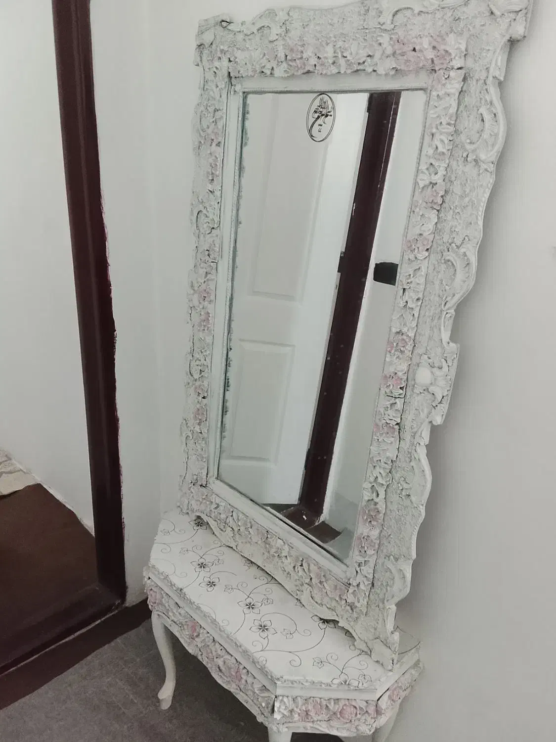 آینه و کنسول|بوفه، ویترین، کنسول|کرمانشاه, |دیوار