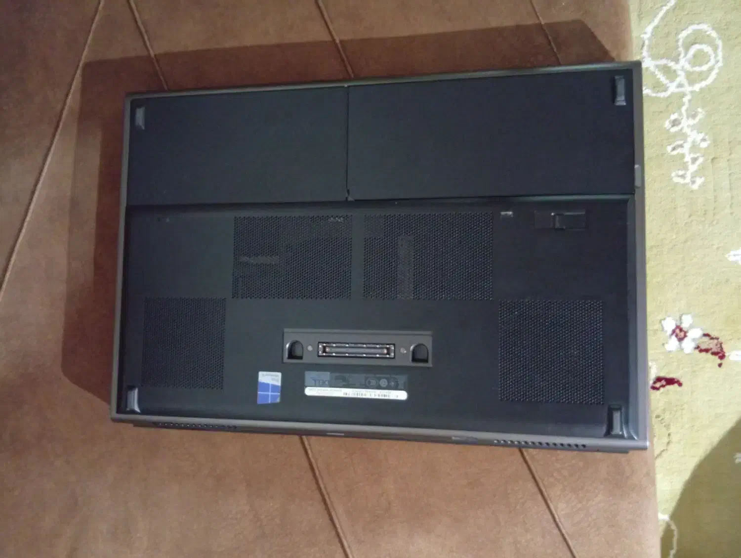 لپ تاپ|رایانه همراه|سیلوانه, |دیوار