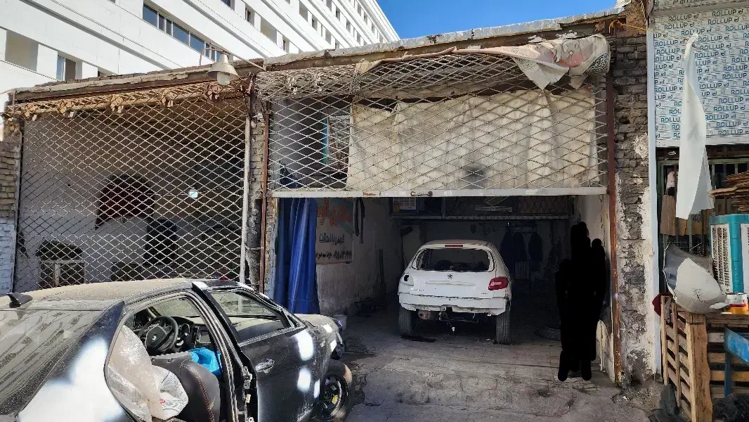 مغازه فروشی در گاراژ شهرداری کوشش|فروش مغازه و غرفه|مشهد, کوی المهدی|دیوار