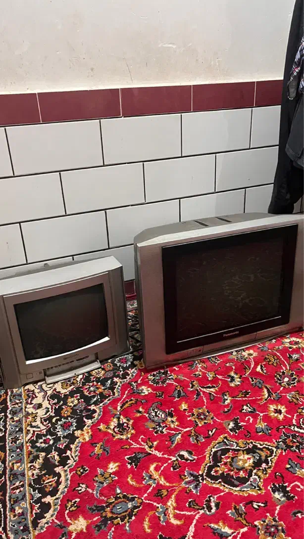 دو عدد تلوزیون|تلویزیون و پروژکتور|شوشتر, |دیوار