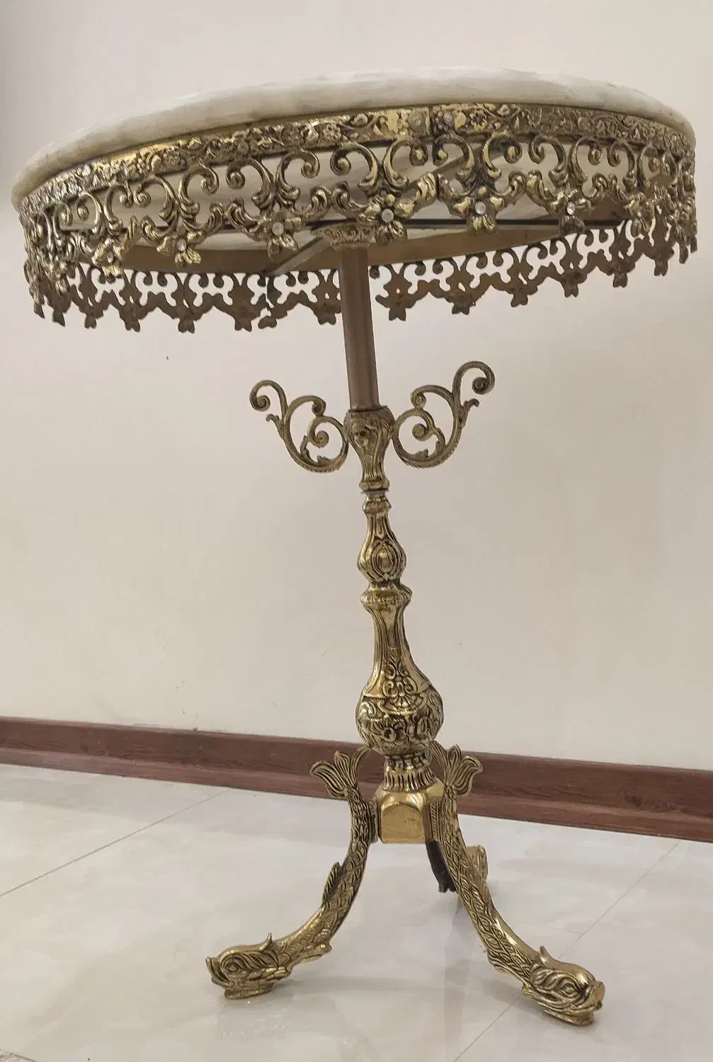 میز برنجی|میز تلفن|اراک, |دیوار