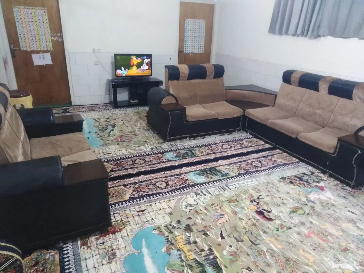 مبل ال|مبلمان خانگی و میز عسلی|بافت, |دیوار