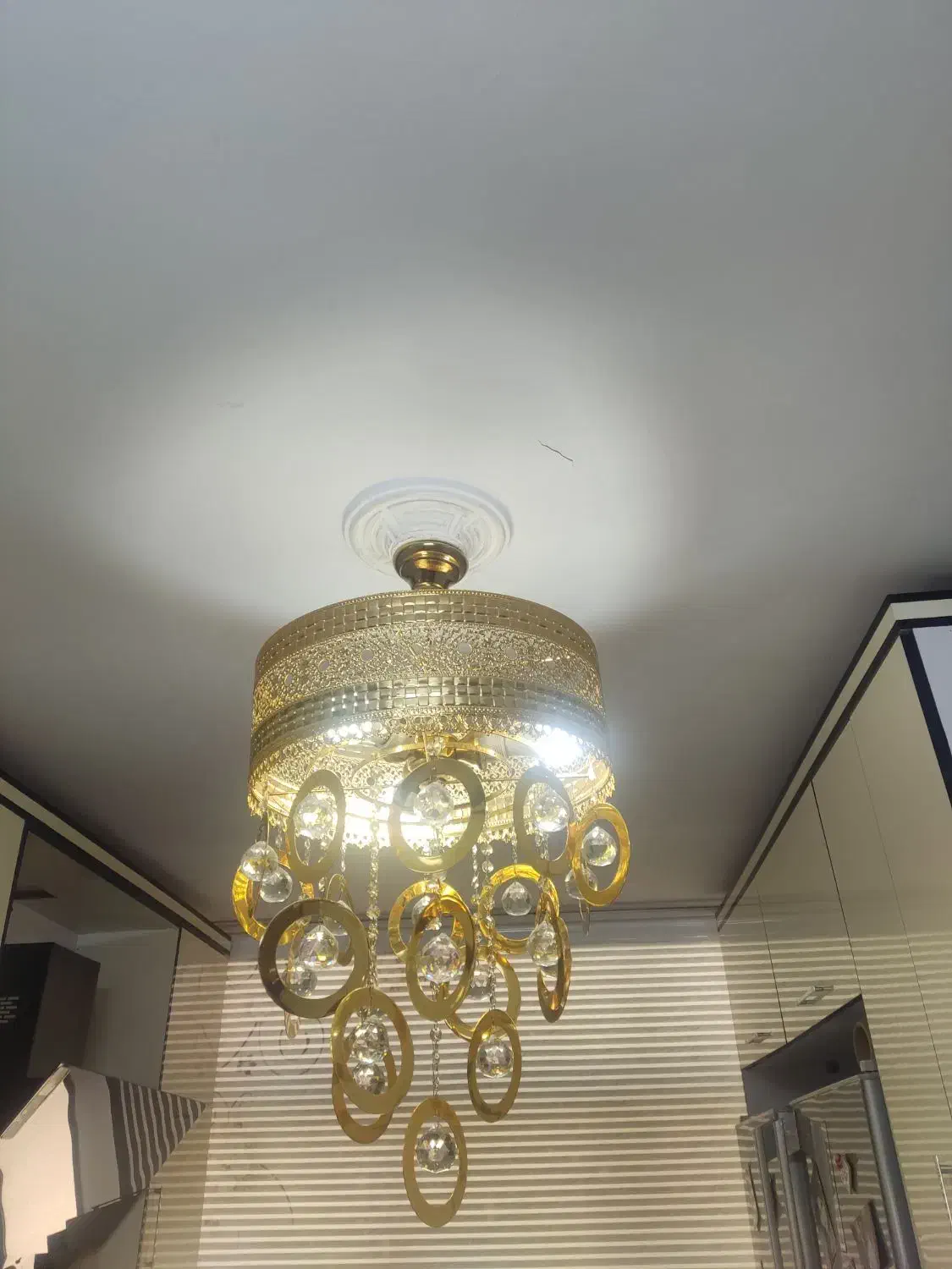 لوستر|لوستر و چراغ آویز|اسلام‌شهر, شهرک واوان|دیوار