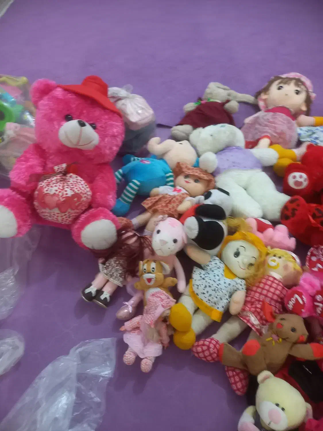 عروسک نو|اسباببازی|رباطکریم, شترخوار|دیوار