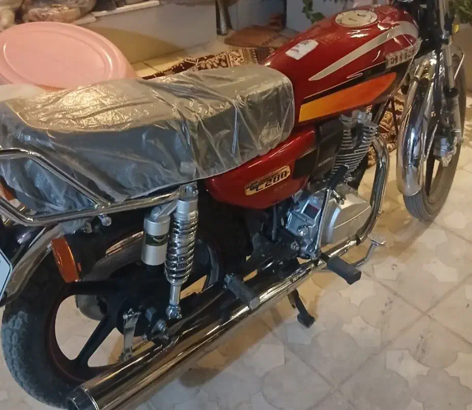 موتور ۱۴۰۴|موتورسیکلت|تربتحیدریه, آغوی|دیوار