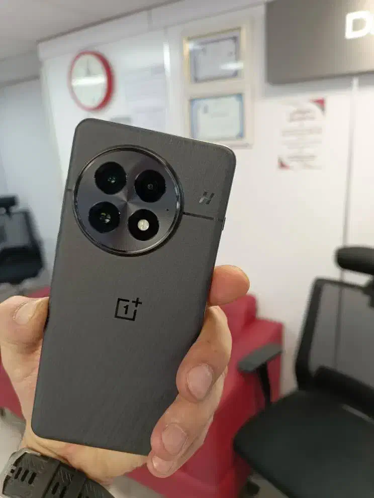 one plus 13|موبایل|قم, شهرک توانیر|دیوار