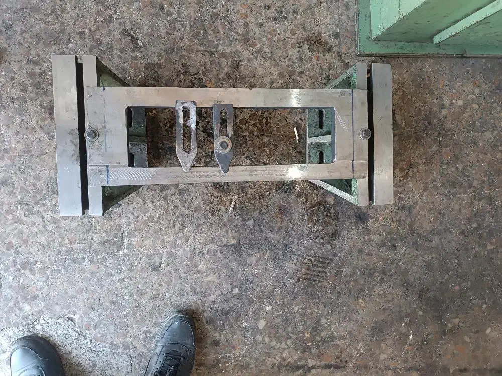 کفه های کف تراشی سر سیلندر|ماشین‌آلات صنعتی|ملکان, |دیوار