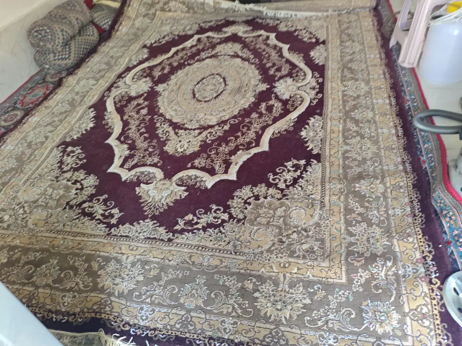 فرش ماشینی سه عدد ۱۲متری وعکس اصلی یک عدد۹متری|فرش|آزادشهر, |دیوار