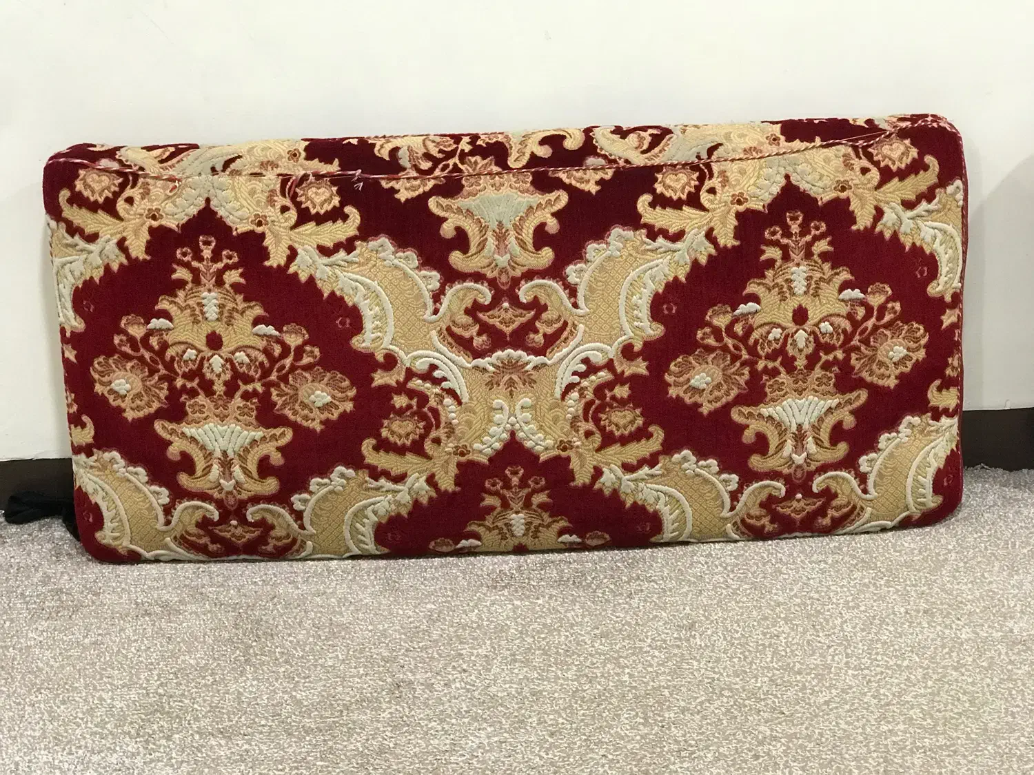 پشتی|پشتی|آبدانان, |دیوار