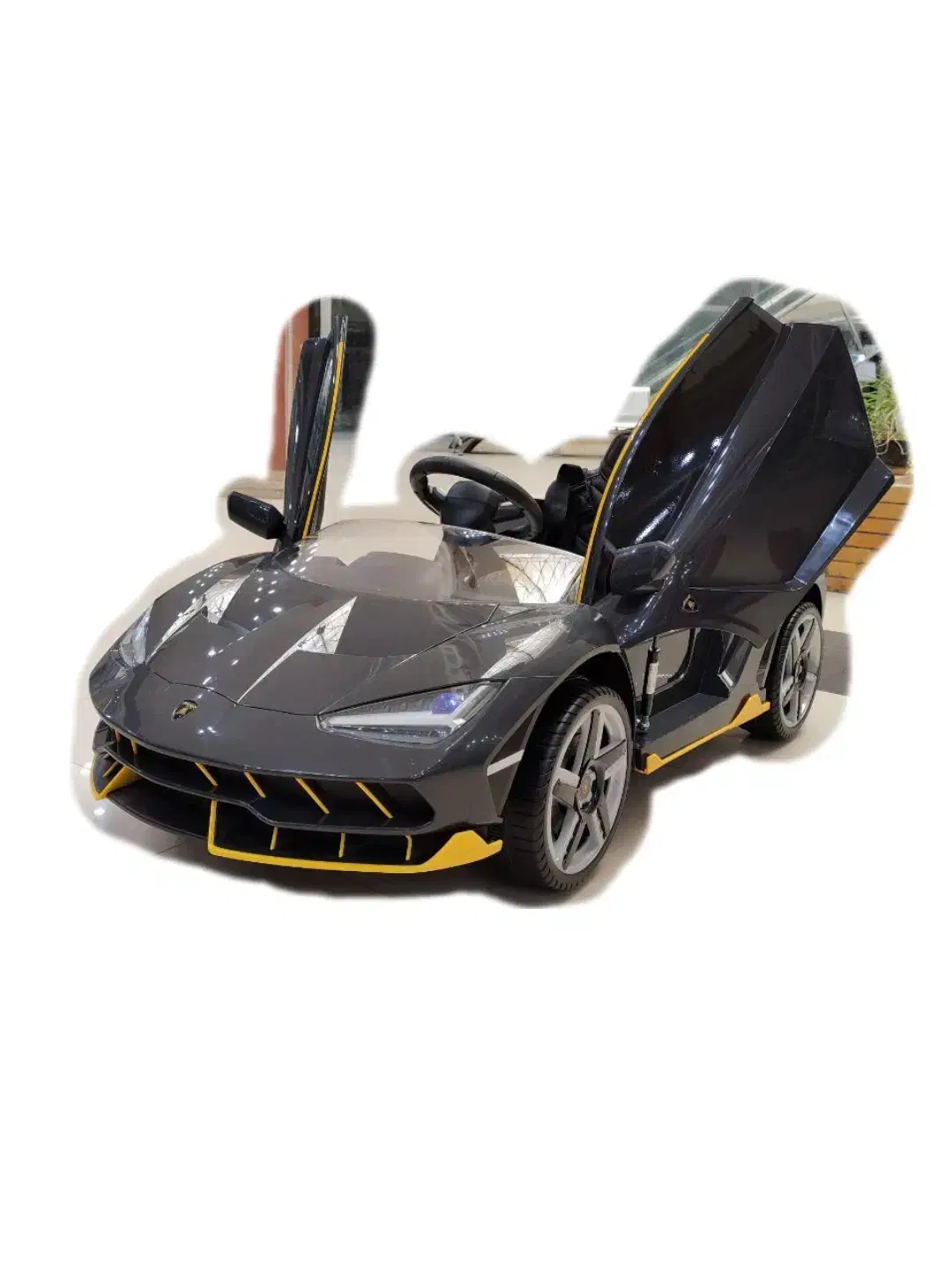 ماشین شارژی لامبورگینی لایسنس لامبورگینی ایتالیا|اسباب‌بازی بچه|مشهد, مصلی (کارمندان اول)|دیوار