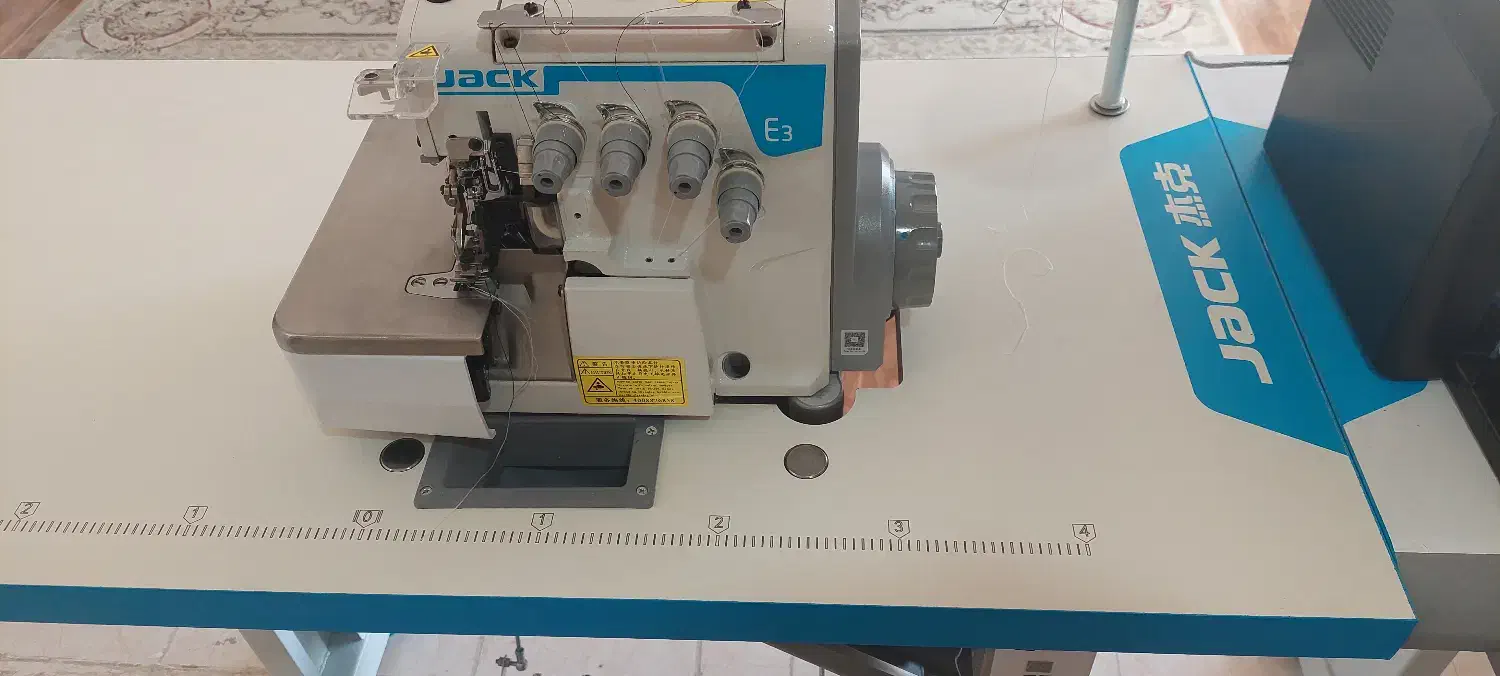 چرخ سردوز ۴ نخ جک مدل e3|چرخ خیاطی و ریسندگی|بندرلنگه, |دیوار