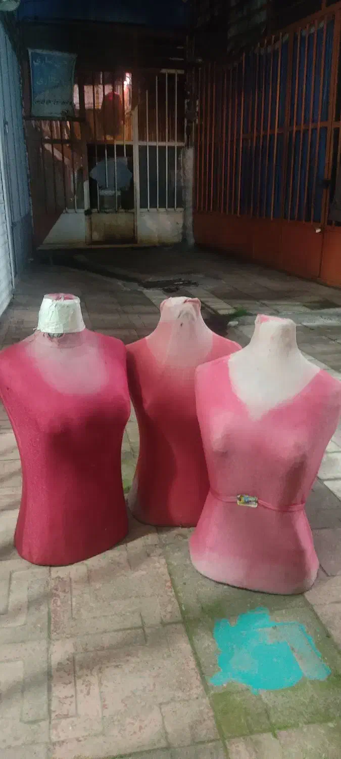 مانکن|فروشگاه و مغازه|رشت, چله خانه|دیوار