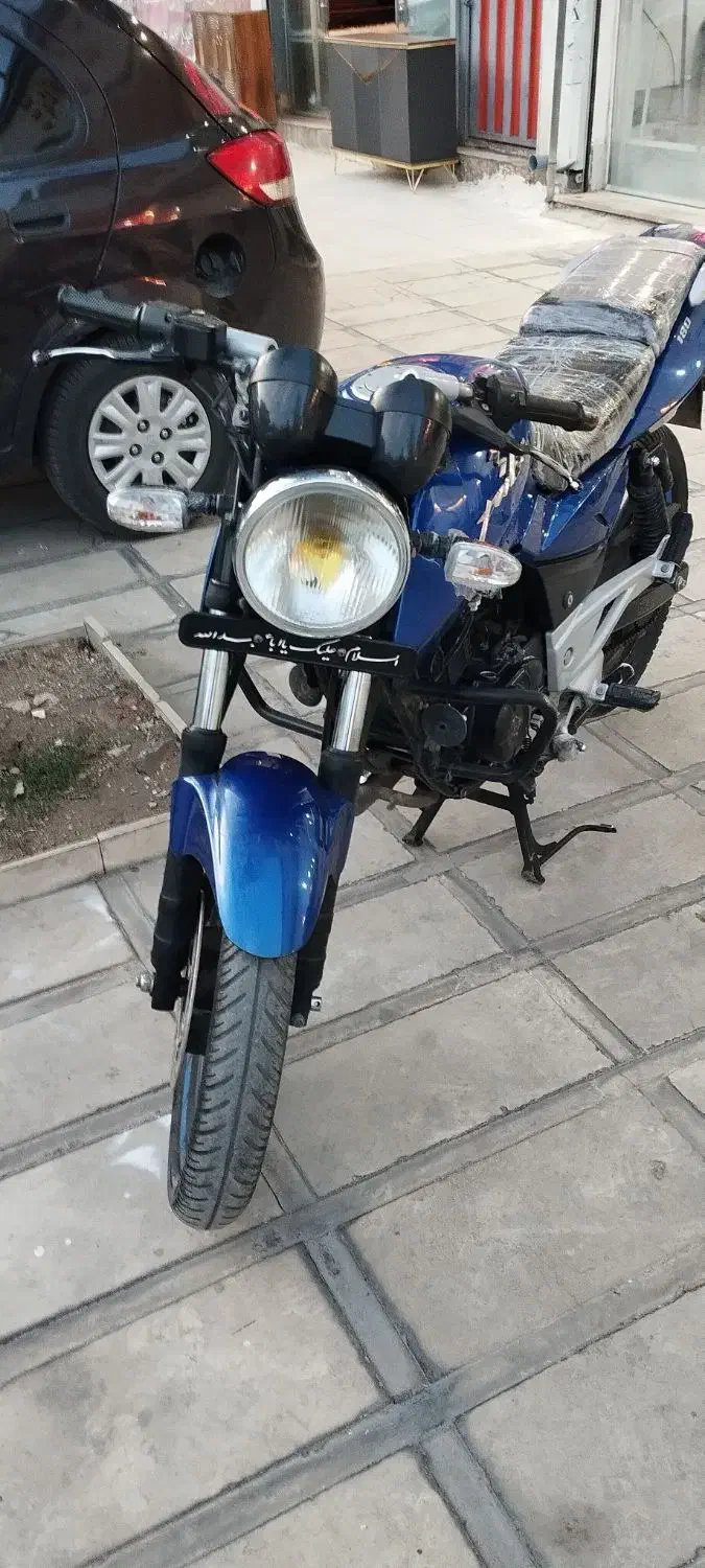 پالس ۱۸۰|موتورسیکلت|بروجرد, |دیوار