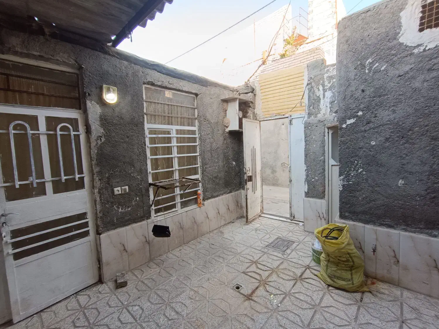 اجاره خانه دربست پورسینا|اجارهٔ خانه و ویلا|مشهد, پورسینا|دیوار