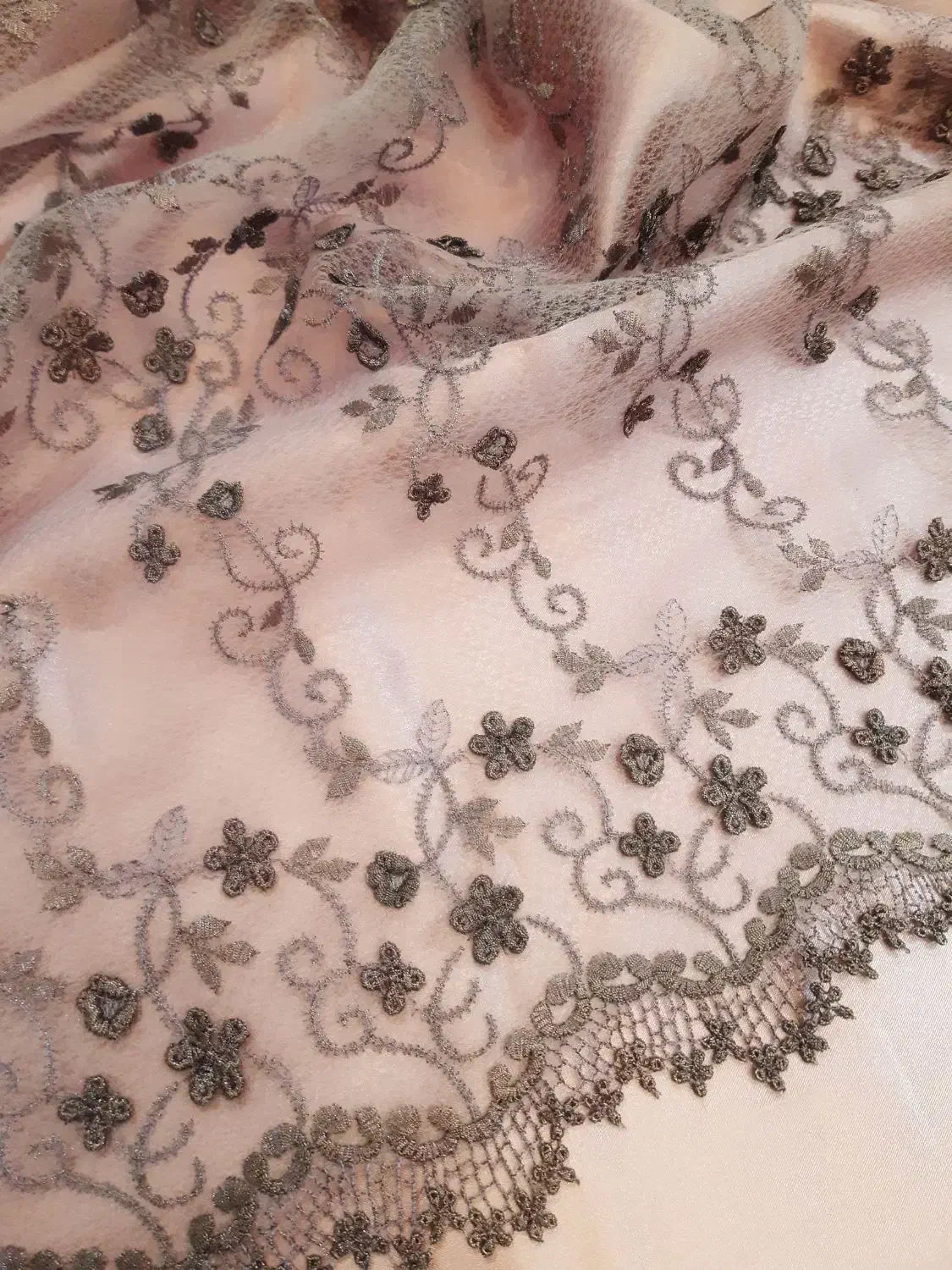 پادچه گیپور و ساتن|لوازم خیاطی و بافتنی|تهران, آهنگران (سراسیاب دولاب)|دیوار