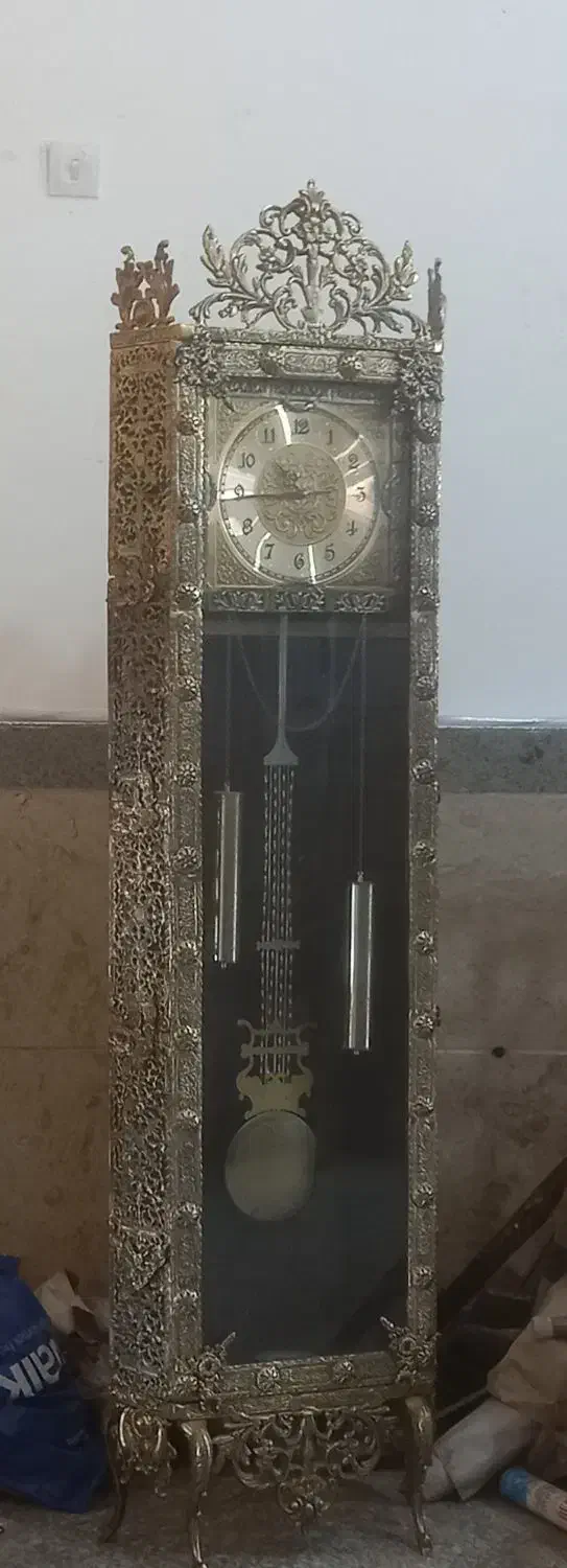 ساعت ایستاده و اینه شمعدانی تمام برنز|ساعت دیواری و تزئینی|اردبیل, |دیوار