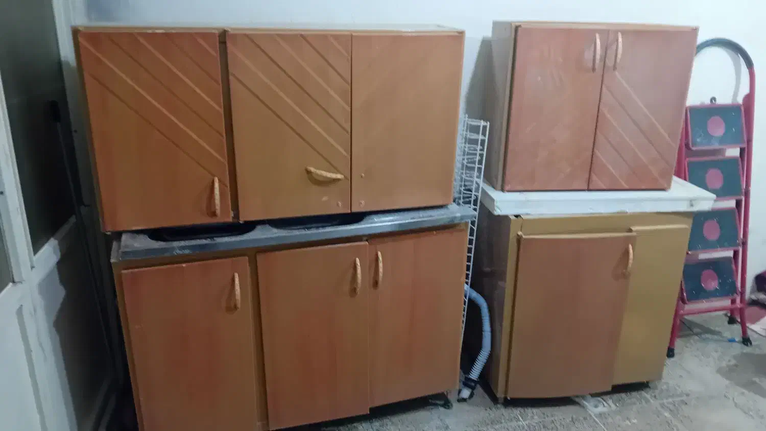 کابینت فلزی همراه سینک وظرف شویی|مصالح و تجهیزات ساختمان|ایلام, |دیوار