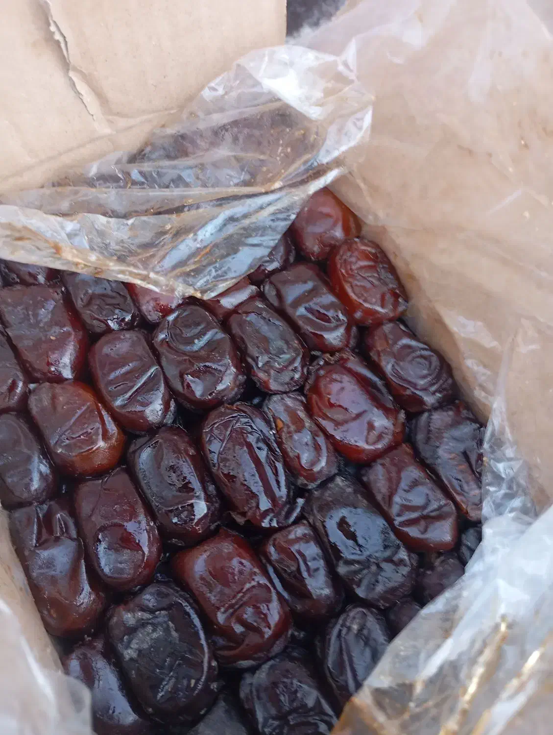 سلام 25کیلو خرما ترش|خوردنی و آشامیدنی|فرمهین, |دیوار