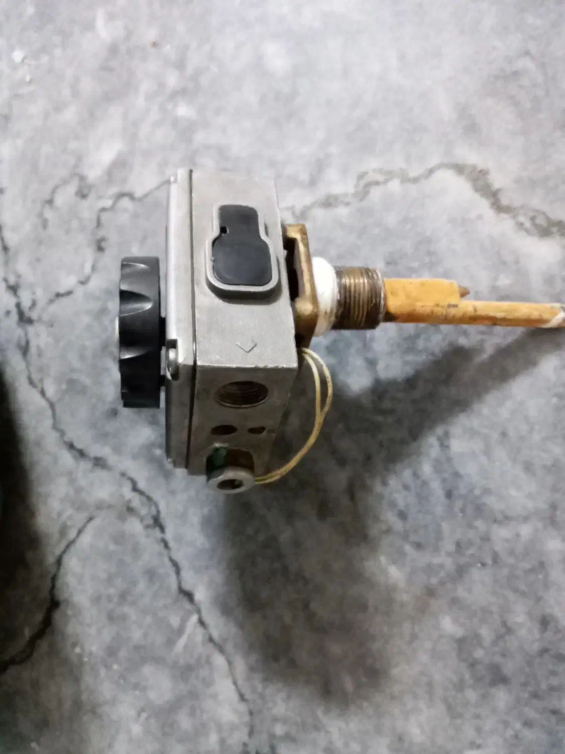 رگلاتور و دستگاه ابگرمکن|آبگرمکن، پکیج، شوفاژ|خواف, |دیوار