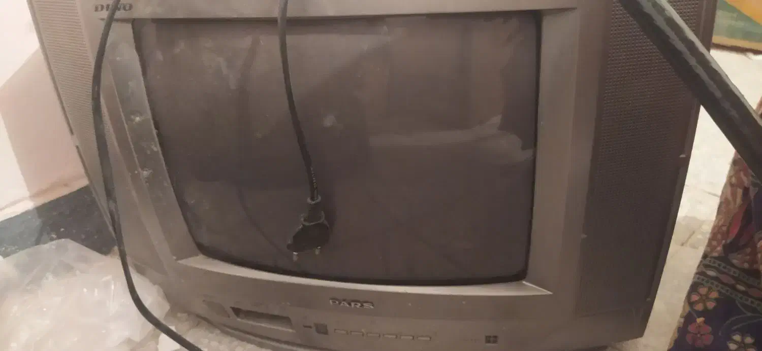 تلویزیون رنگی پارس 14 اینچ|تلویزیون و پروژکتور|خاش, |دیوار